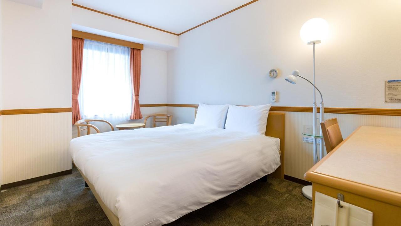 Toyoko Inn Okinawa Naha Asahibashi Ekimae מראה חיצוני תמונה