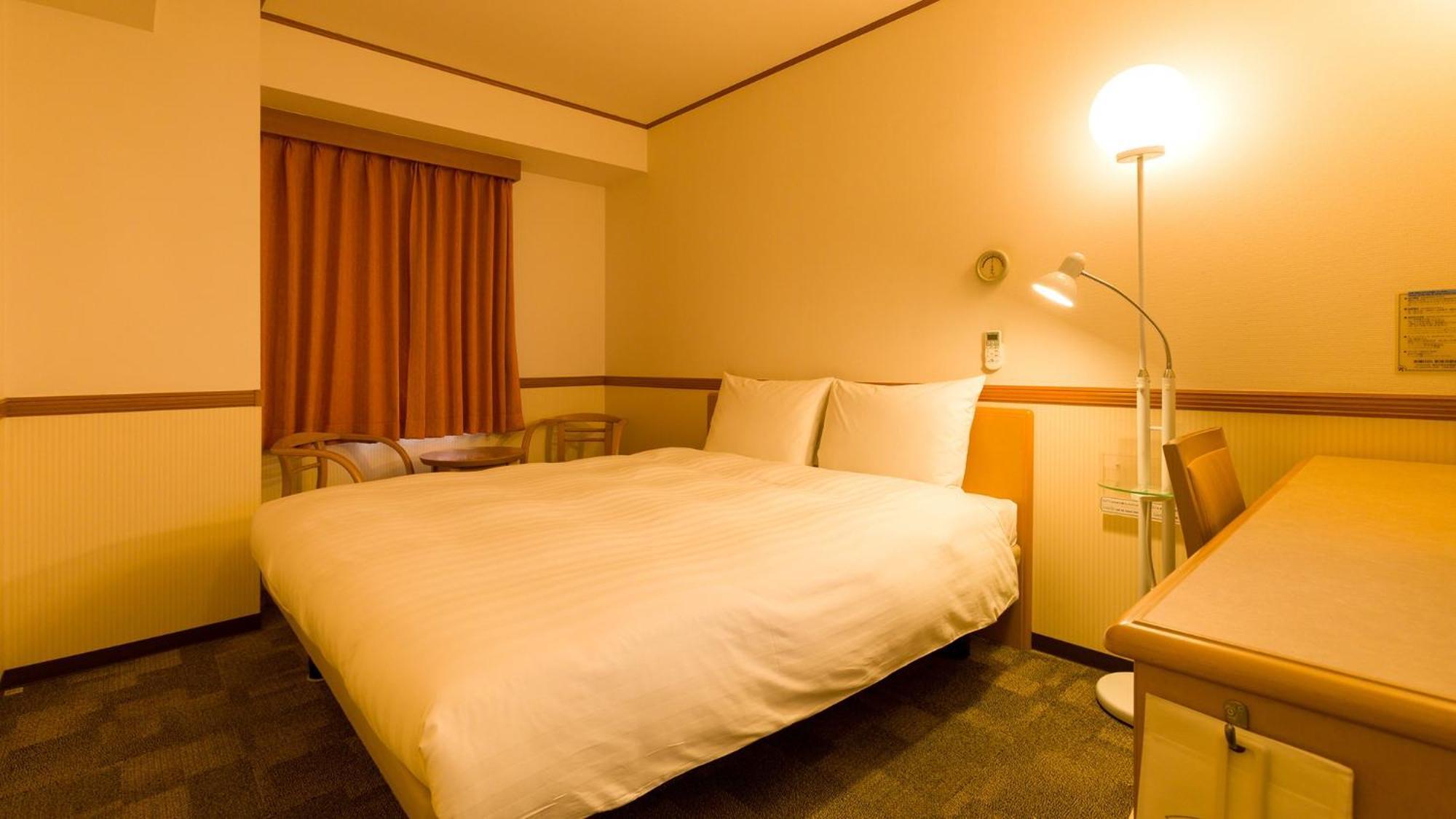 Toyoko Inn Okinawa Naha Asahibashi Ekimae חדר תמונה